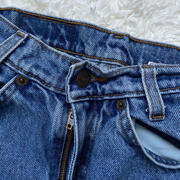 Vintage Levi’s 550 Jeans - Picture 5 of 5